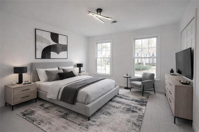 Building Photo - 1430 Hillcrest Heights