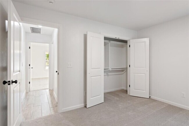 Building Photo - Brand New Home