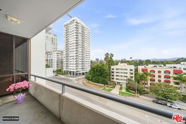 Building Photo - 10660 Wilshire Blvd