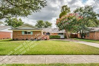 Building Photo - 525 Salem Dr