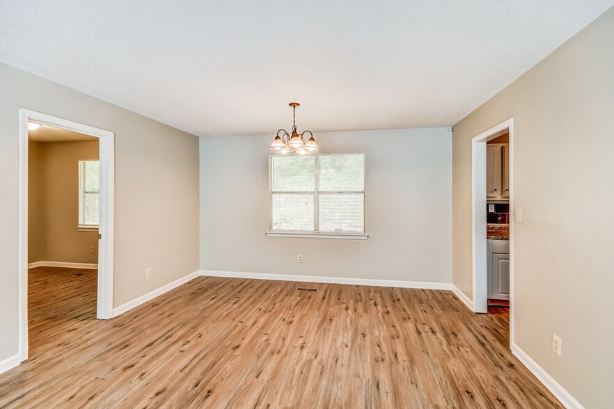 Building Photo - 1512 Marlin Springs Rd