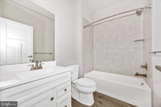 Building Photo - 195 Bel Aire Ln