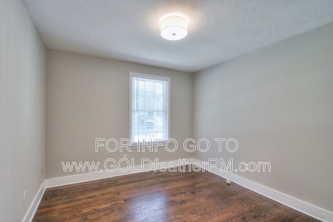 Building Photo - 3025 Blackwood Dr