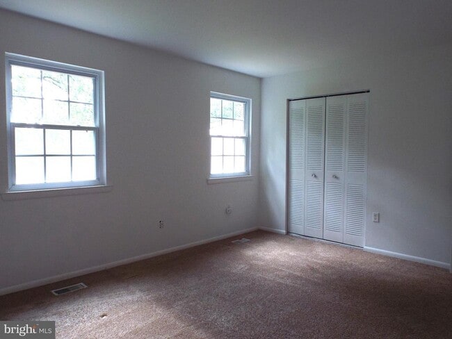 Building Photo - 5501 Rollins Ln