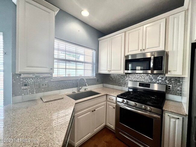 Building Photo - 184 Summerfield Dr