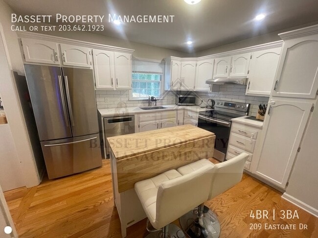 Building Photo - 209 Eastgate Dr