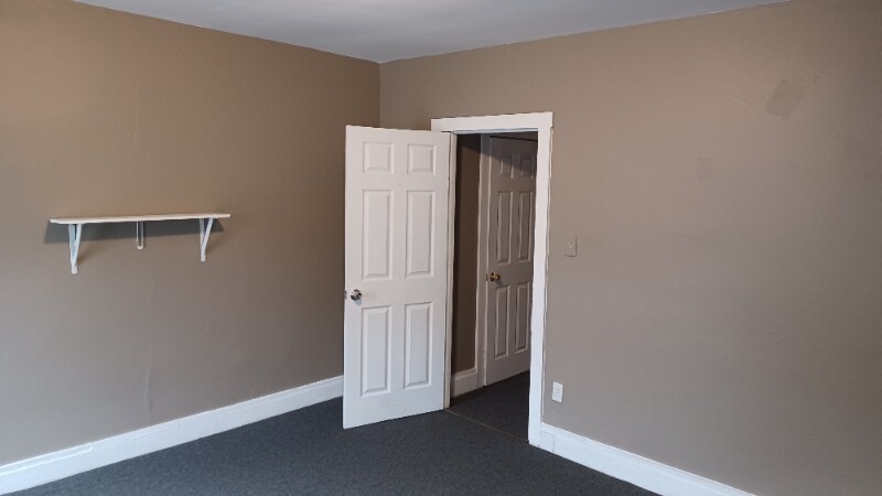 Building Photo - 411 N Montgomery St