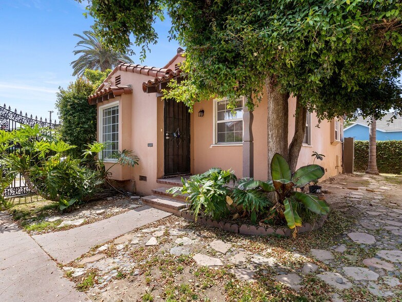 Building Photo - 801 St Louis Ave