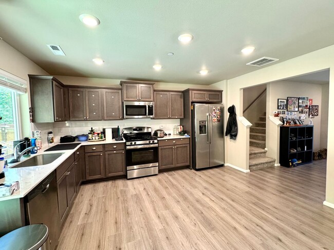 Building Photo - Charming 3-Bedroom Home in DuPont, WA