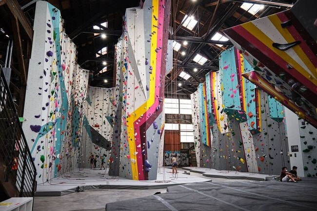 Building Photo - 1058 18th St