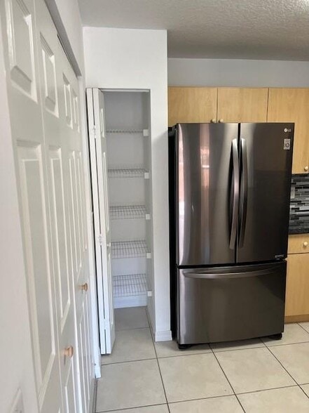 Building Photo - 2308 Anchor Ct