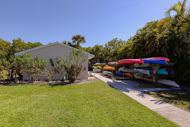 Building Photo - 5051 N Hwy A1A