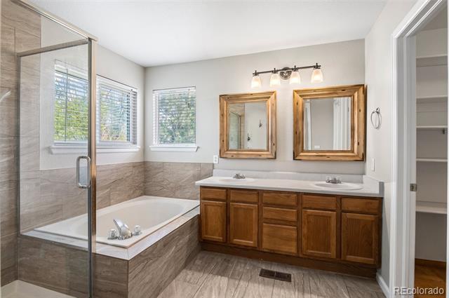 Building Photo - 16221 Bluebonnet Dr