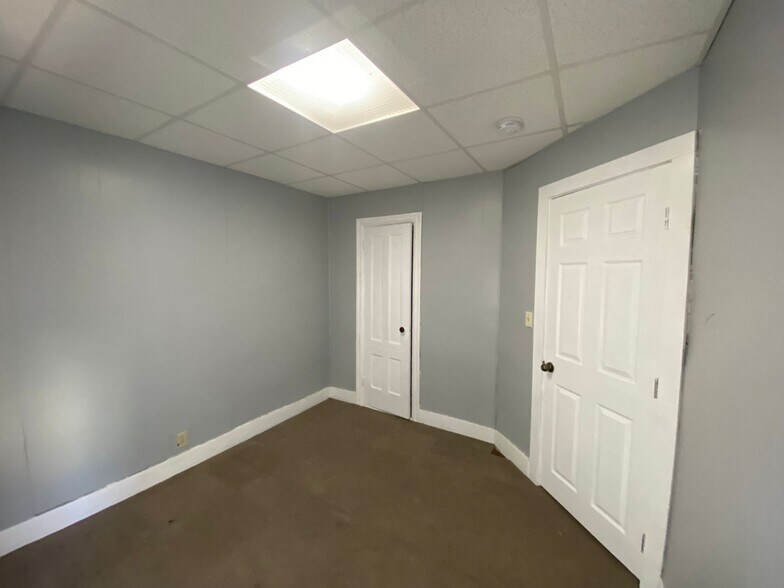 Building Photo - 399-401 Orms Street