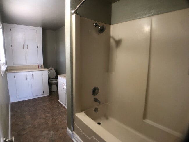 Building Photo - 4553 Seawillow Rd