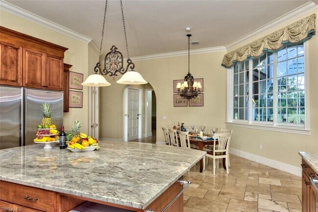 Building Photo - 2225 23rd St SW