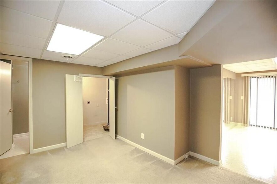 Building Photo - 5100 Forest Mist Dr