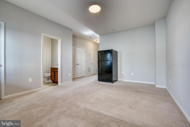 Building Photo - 985 Morgan Run Rd