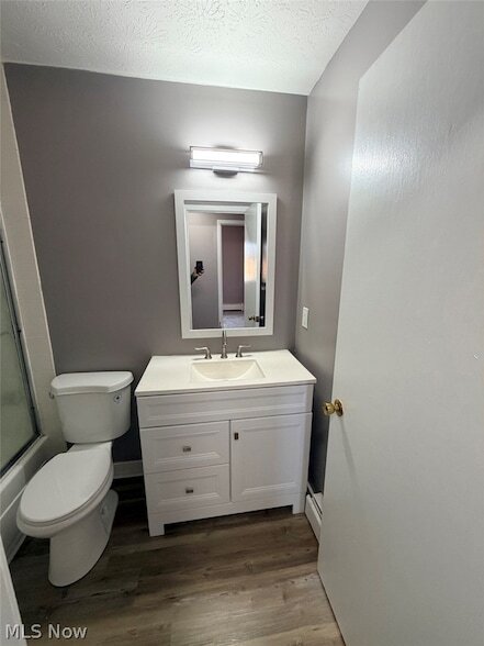 Building Photo - 9976 Darrow Rd