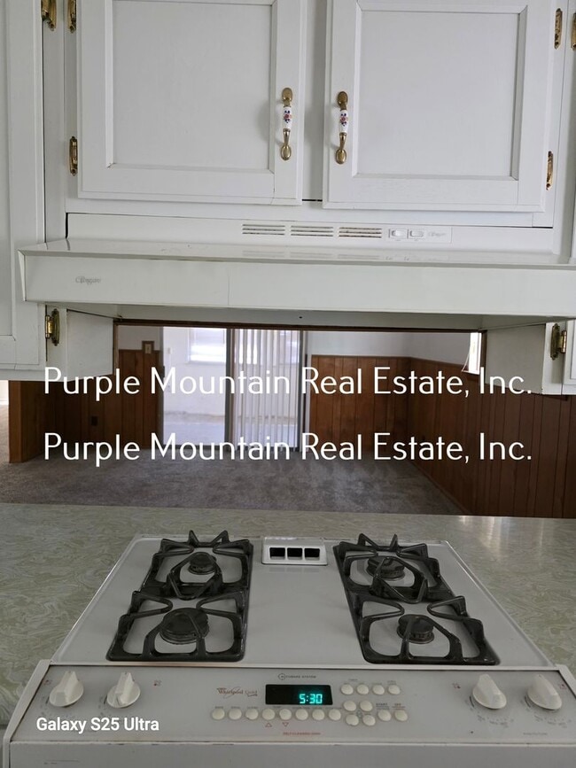 Building Photo - AVAILABLE NOW:  3 Bedrooms, 2 Bath Home for Rent