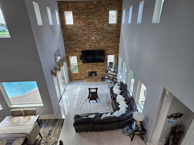 Building Photo - 4102 Artesa Dr