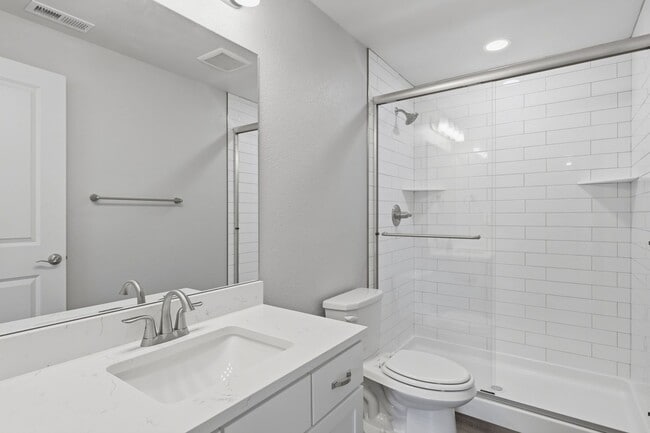 Building Photo - Castle Rock - Rancher 4 bed 3 bath in Crystal Valley!