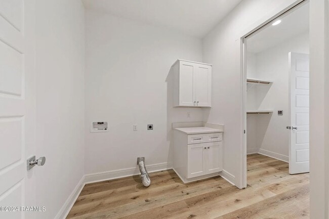 Building Photo - 400 Croft Row