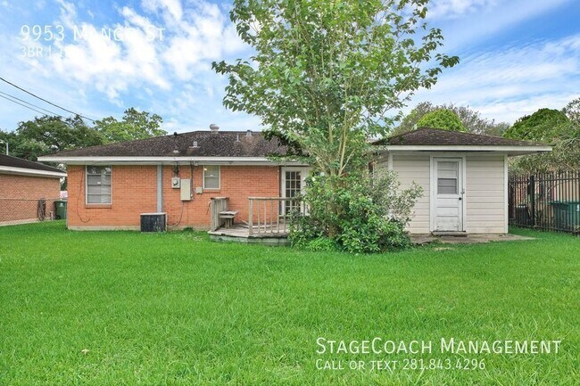 Building Photo - 9953 Mango St