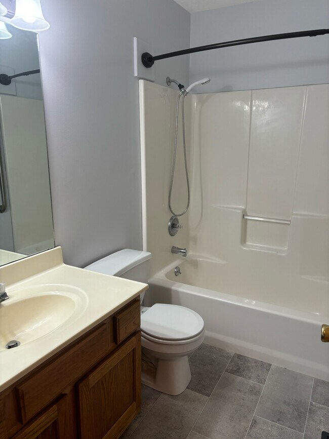 Bath #2 - 898 N 22nd St