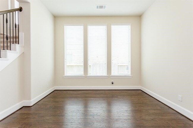 Building Photo - 4214 Quiet Dawn Ln