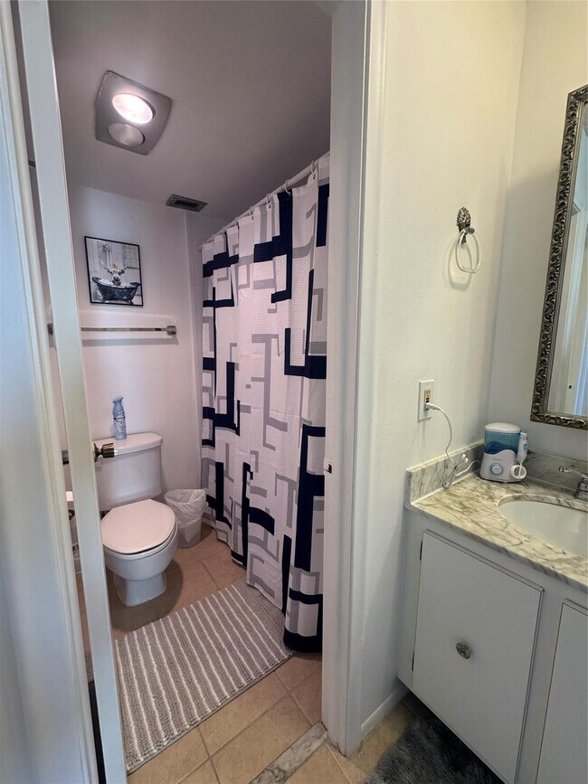 Building Photo - 2000 S Ocean Blvd