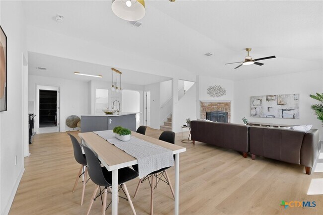 Building Photo - 7306 Concerto Dr
