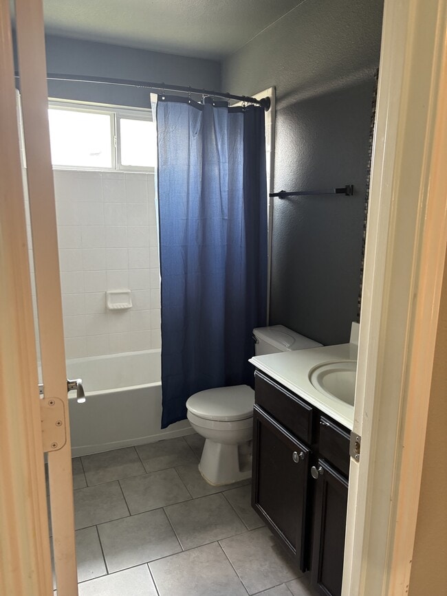 Building Photo - 264 Tierra Grande