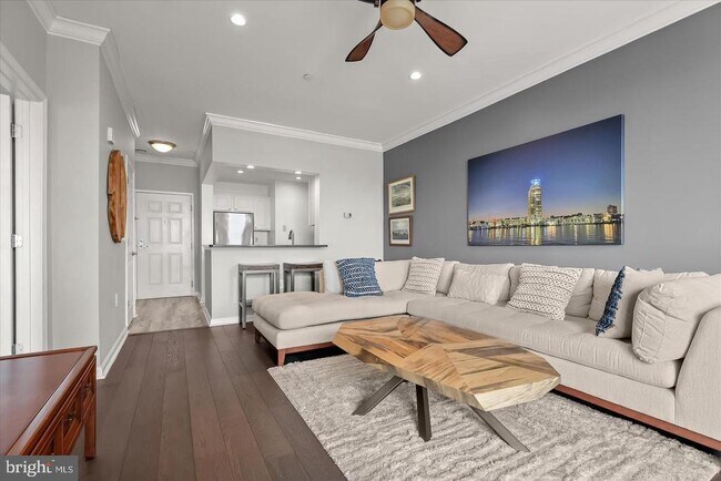 Building Photo - 23 Pierside Dr