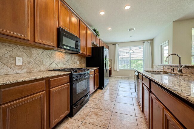 Building Photo - 10011 Terrance Springs Ln