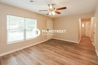 Building Photo - 3 Bedroom Pet-Friendly Home in Kansas City...