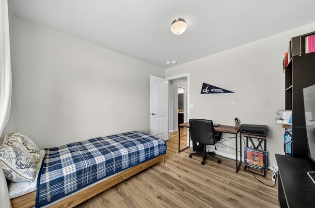 Building Photo - 6275 Wild Turkey Dr