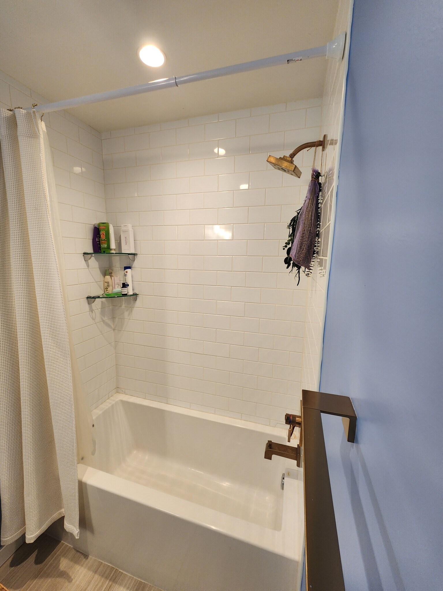 Building Photo - 1500 N American St