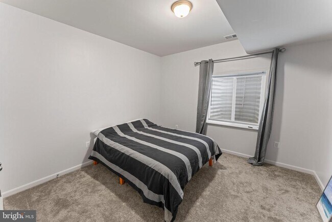 Building Photo - 7810 Bexley Ln