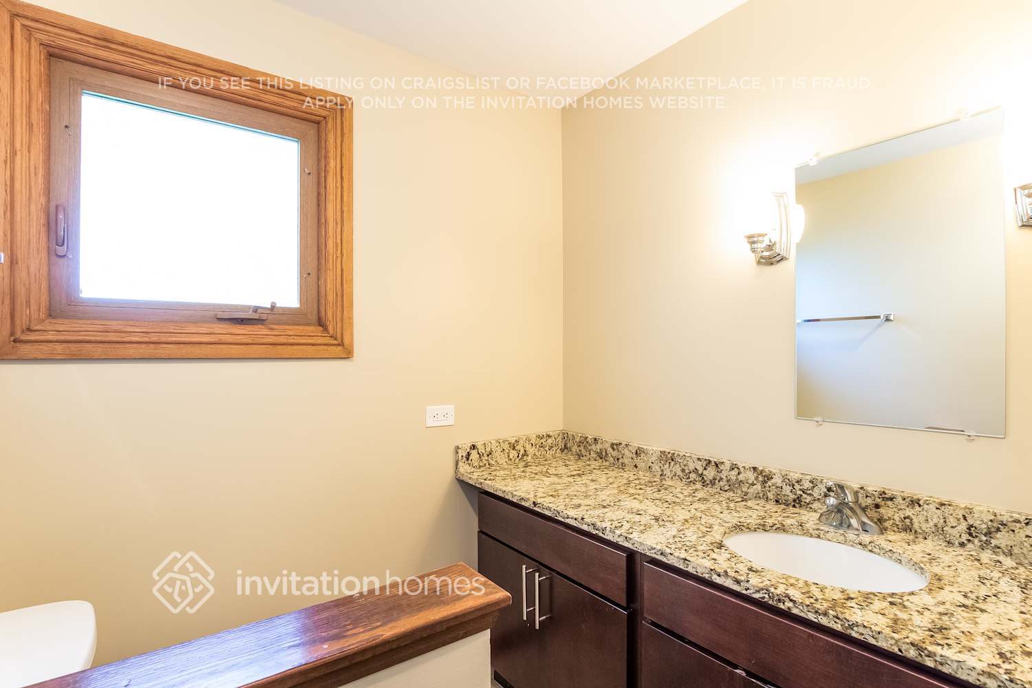 Building Photo - 8841 Merrimac Ave