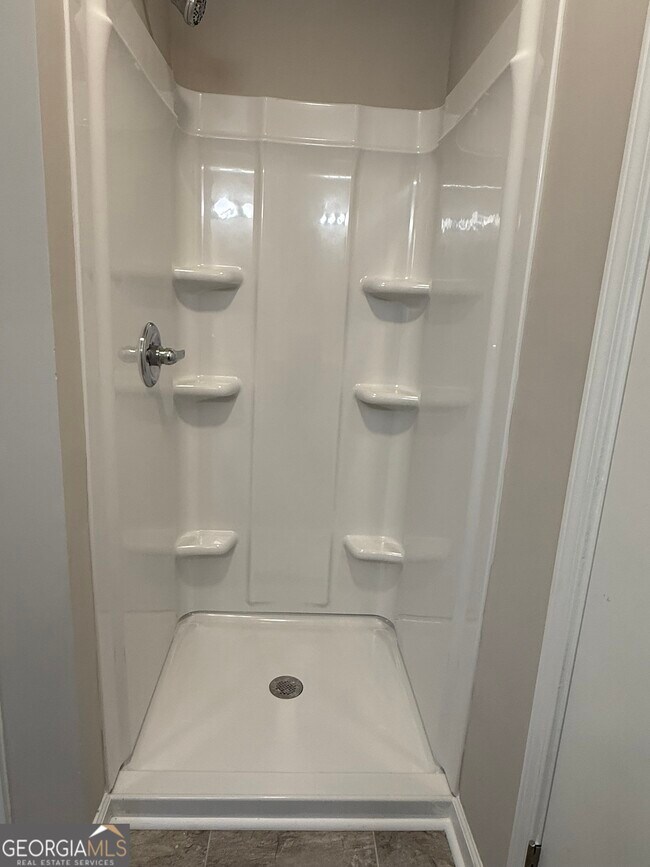 Building Photo - 731 Moon Bridge Rd