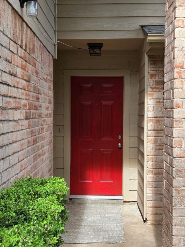 Building Photo - 2743 Ferry Landing