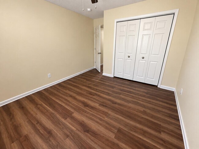 Building Photo - 3600 Hermitage Rd