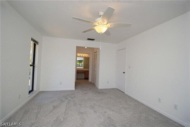 Building Photo - 224 Erie Dr
