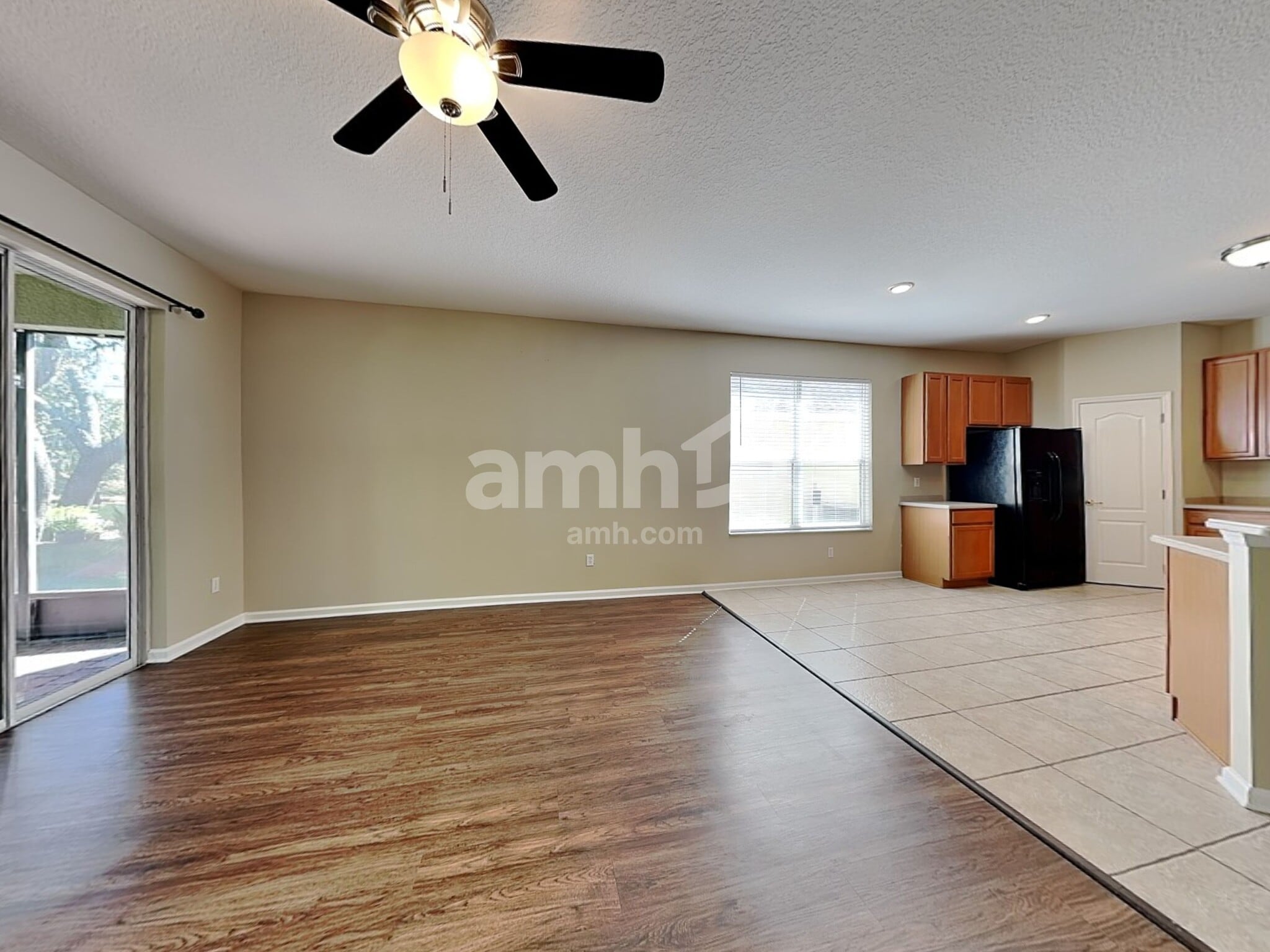 Building Photo - 461 Misty Oaks Run