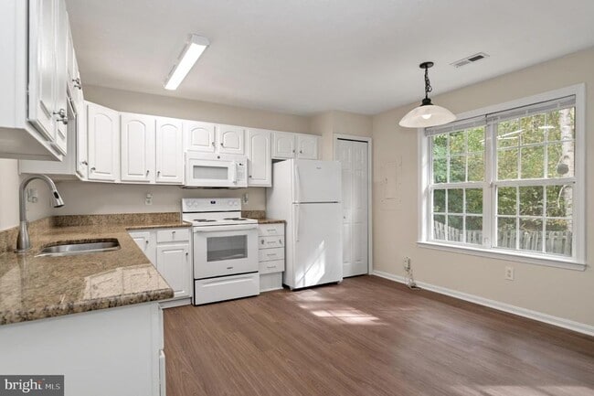 Primary Photo - 9700 W Midland Way