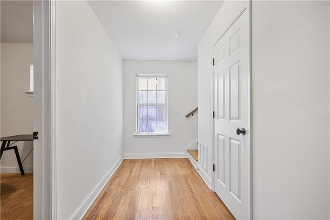 Building Photo - 255 Vannoy Park Lane Dr SE