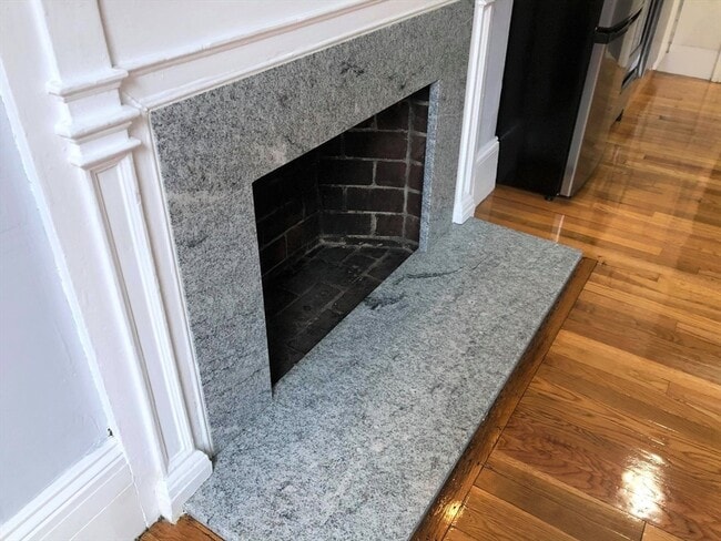 Building Photo - 88 Charles St