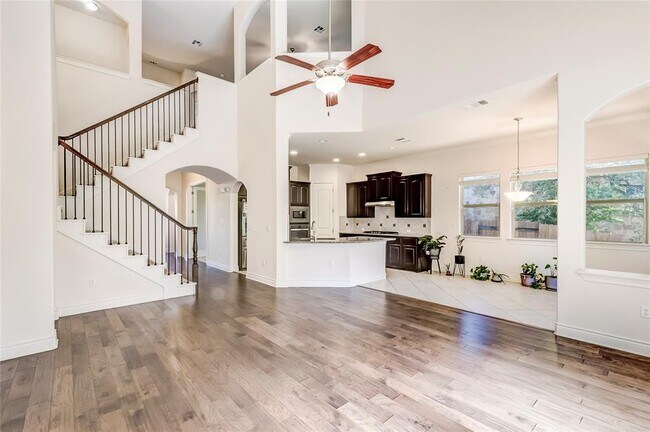 Building Photo - 15517 Bended Knee Dr