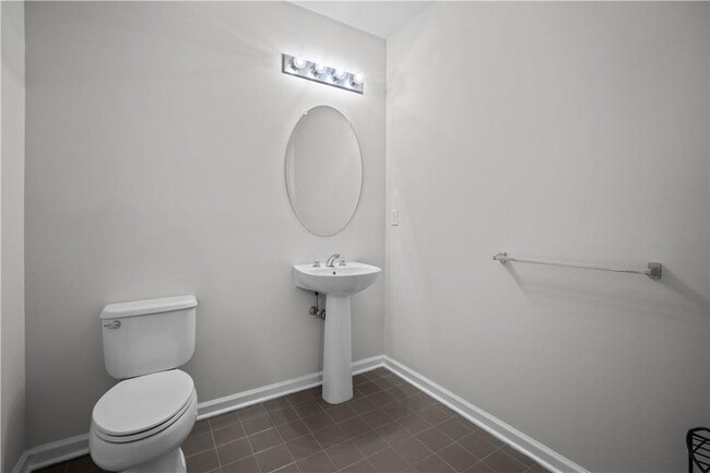 Building Photo - 1226 Hustis Dr